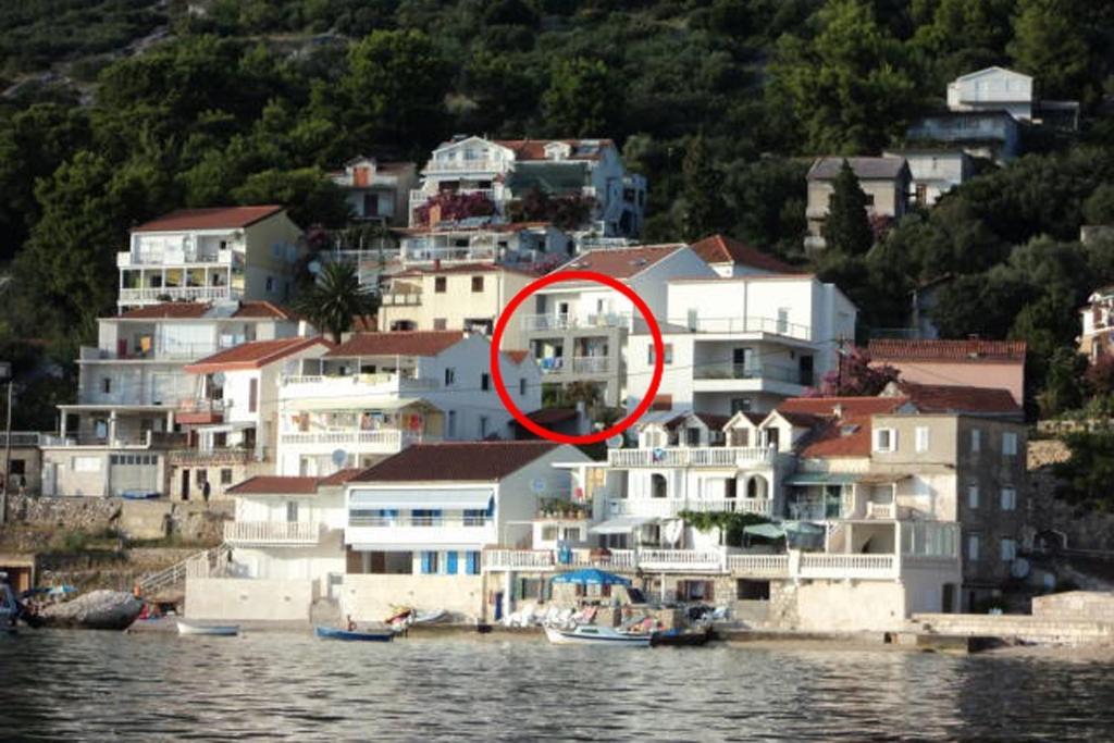 Apartments By The Sea Brist, Makarska - 11078 Exterior foto