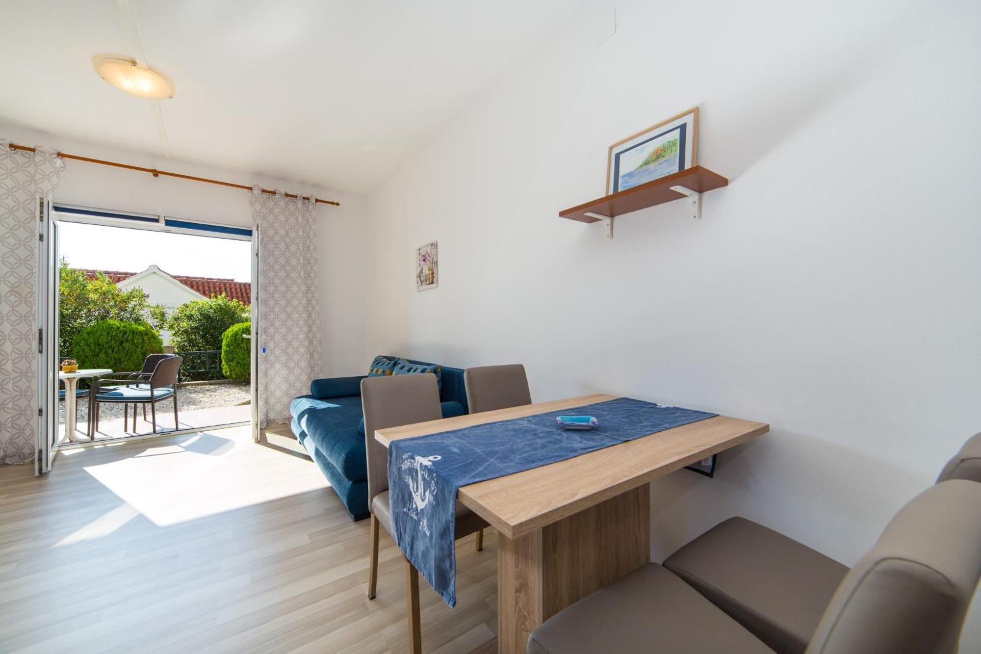 Apartments By The Sea Brist, Makarska - 11078 Habitación foto